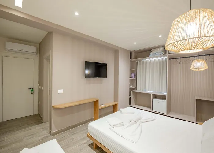 Mirage Bay Deluxe Ξενοδοχείο
