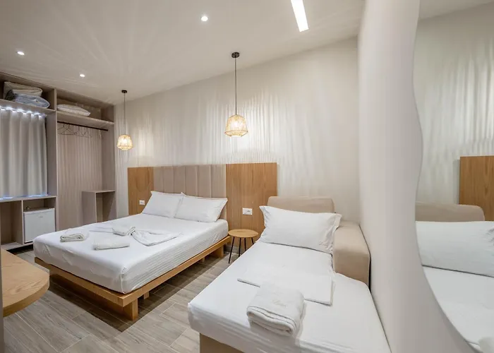 Mirage Bay Deluxe Hotell