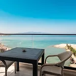 Mirage Bay Deluxe