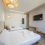 Mirage Bay Deluxe Hotel Sarandë