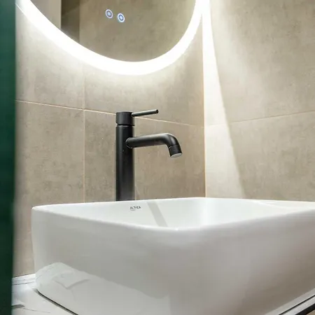 Hotel Mirage Bay Deluxe 4*