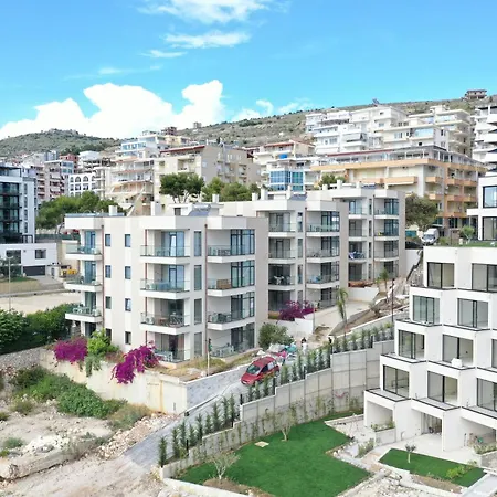 Mirage Bay Deluxe Hotel Sarandë