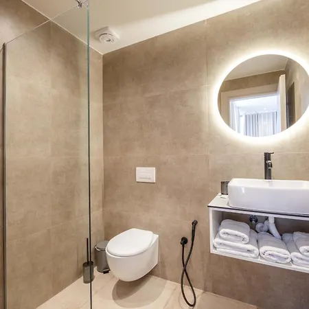 Mirage Bay Deluxe Sarandë