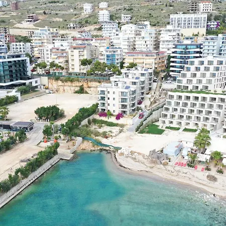 Mirage Bay Deluxe Hotel Sarandë