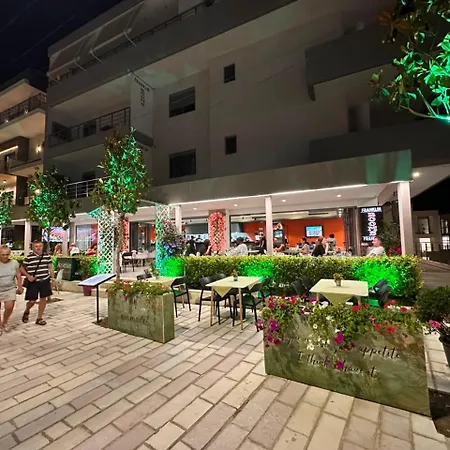 Mirage Bay Deluxe