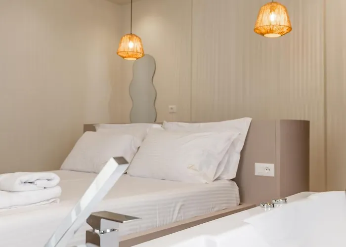 酒店 Mirage Bay Deluxe