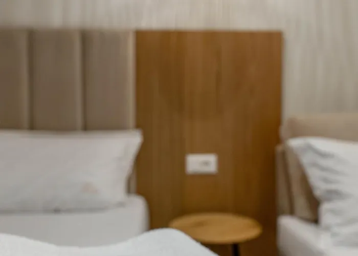 Mirage Bay Deluxe 酒店 Sarandë