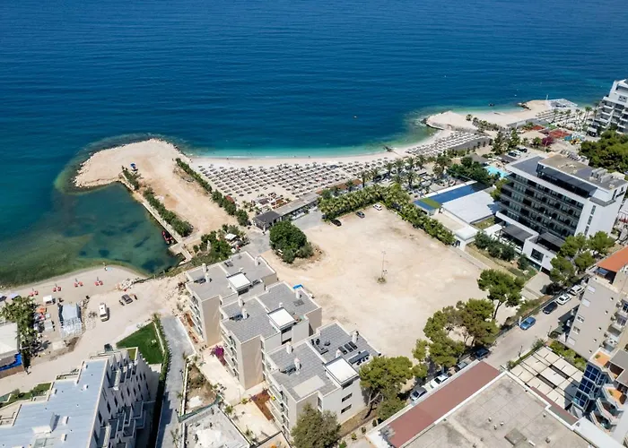 酒店 Mirage Bay Deluxe 4*