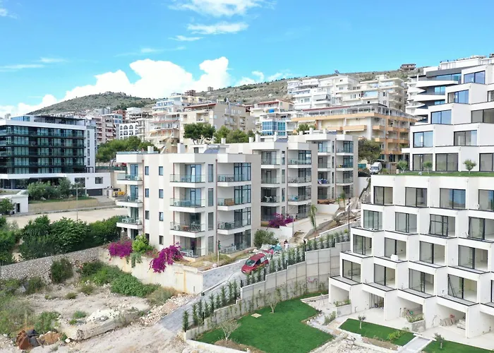 Mirage Bay Deluxe 호텔 Sarandë