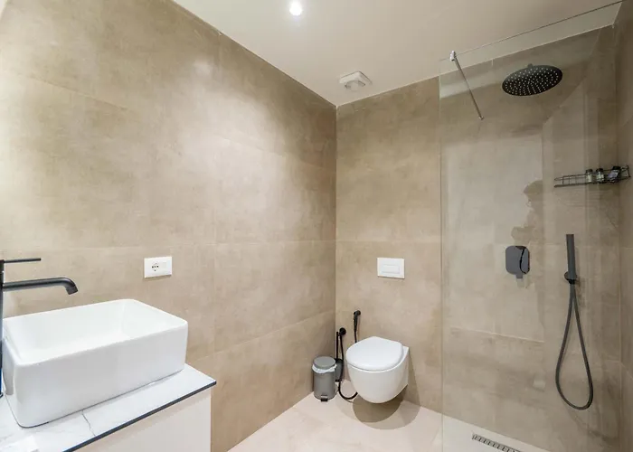 酒店 Mirage Bay Deluxe 4*